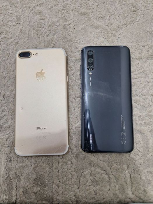 Обменяю два телефона на один