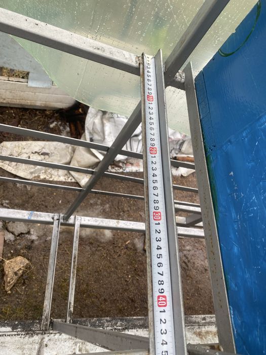 Vând /schimb modul apicol .capacitate de 44 cuti.