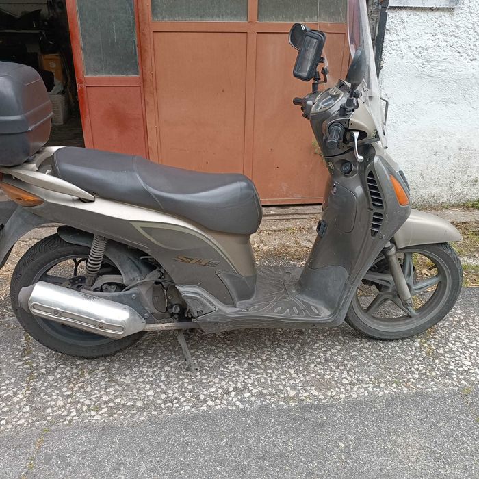 Scuter marca Honda 150 cc