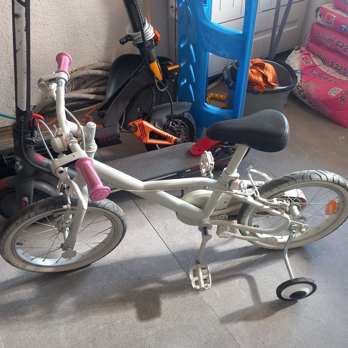 Bicicleta fetite 3-5 ani