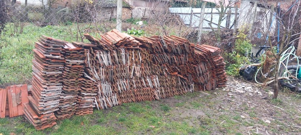 Vând Țiglă ,aproximativ 500 de bucati
