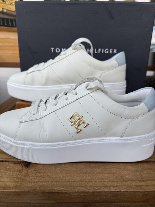 Кожени маратонки Tommy Hilfiger PLATFORM COURT SNEAKER