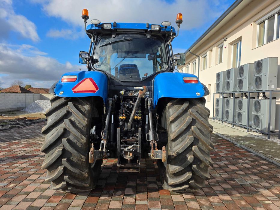 Tractor New Holland T7030