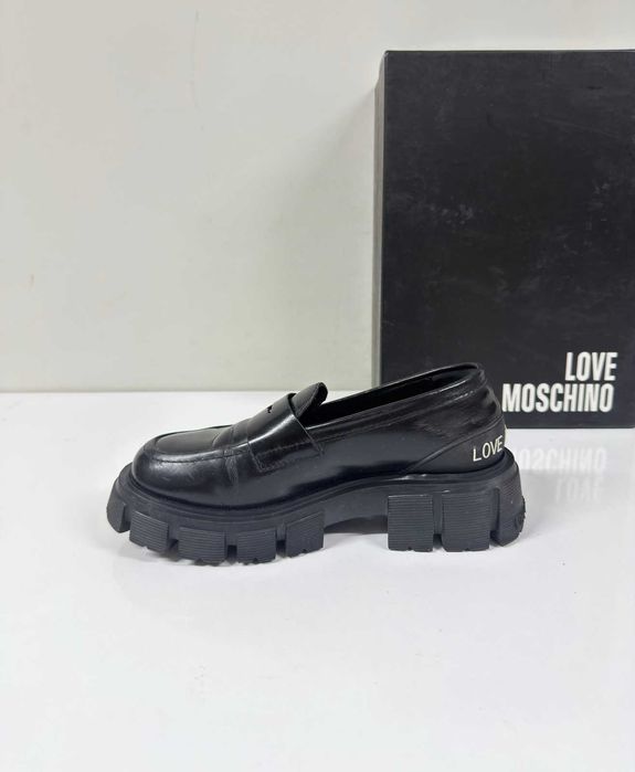 Запазени Кожени лоуфъри LOVE MOSCHINO Chunky Sole (Черни) - Размер 36 (23 см стелка)