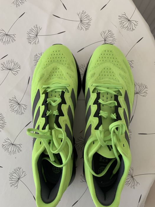 Adidasi alergare