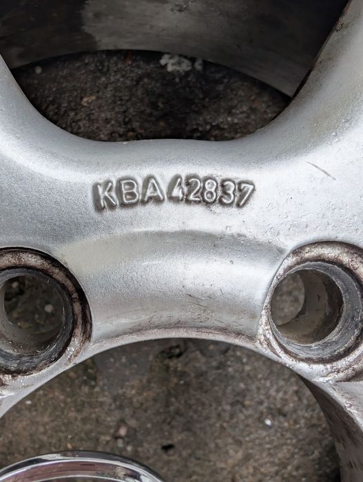 Комплект зимни гуми 5бр за Мицубиши L 200 и Padjero