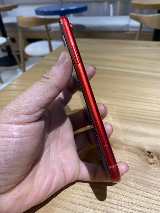 Iphone XR Red product