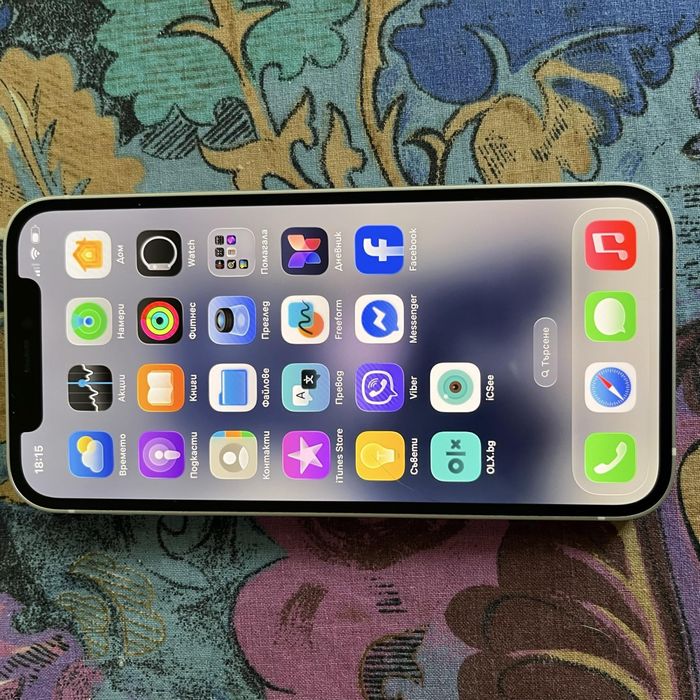 Iphone 12 64gb. Запазен