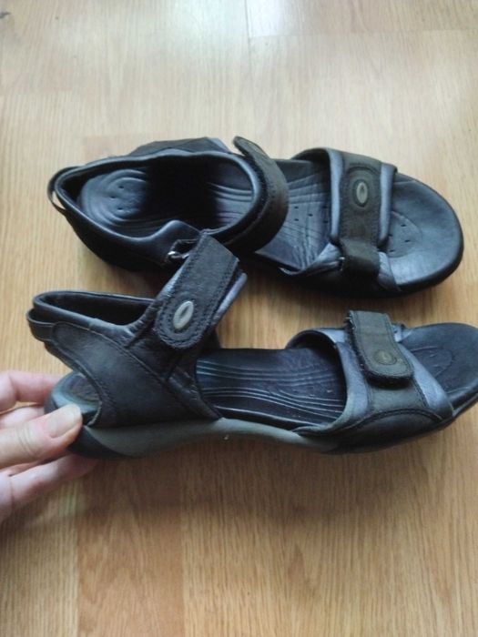 Сандали Ecco и Clarks