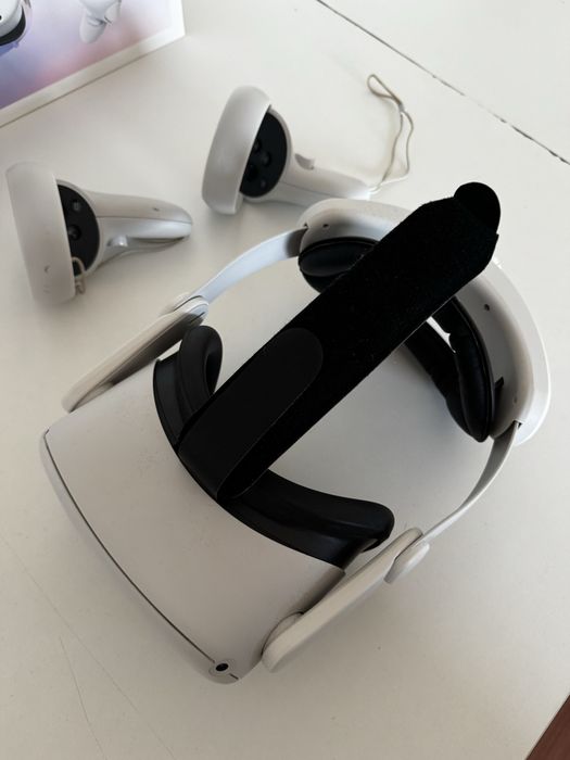 Meta Quest 2 VR очила 128GB + Elite Head Strap + Link кабел