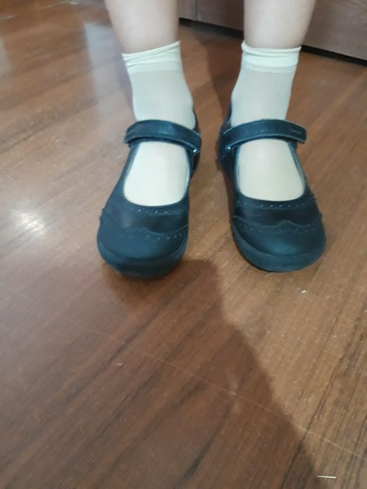 Школьные  кожанные туфли