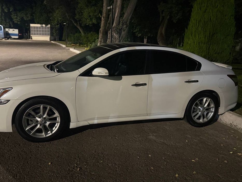 Prodam nissan maxima 2009