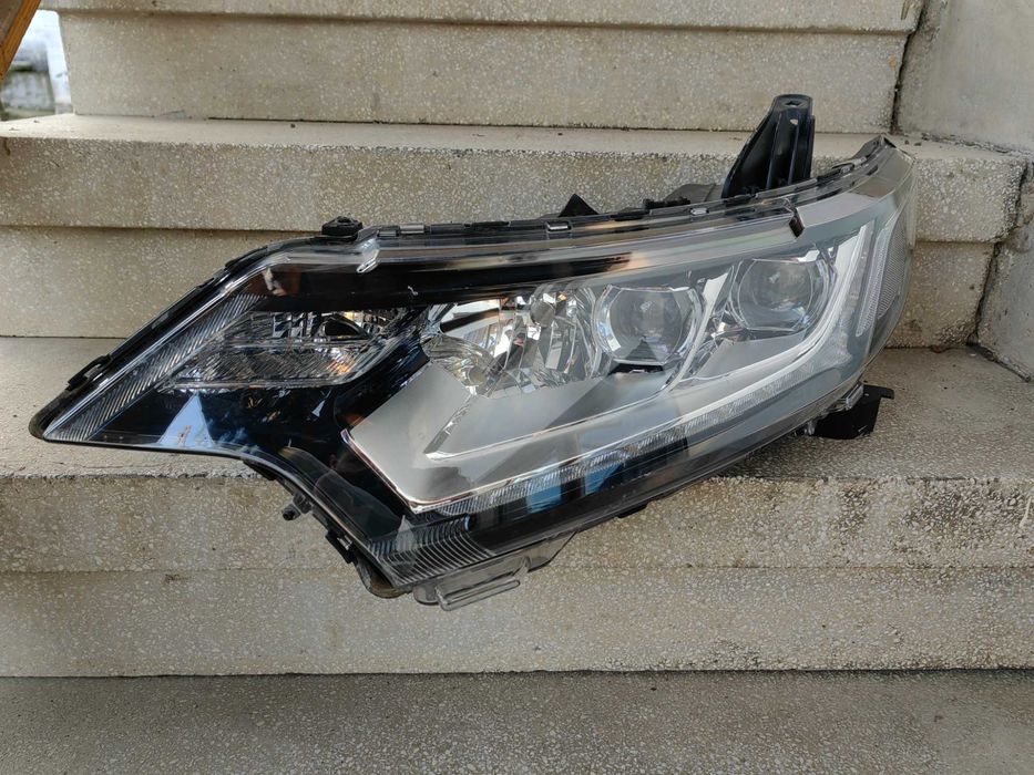 Фар Mitsubishi Outlander LED ляв Оригинален