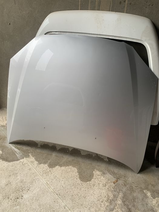 Jentra kapot stalnoy rang