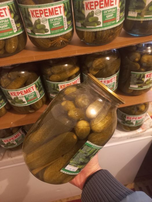 Огурцы,  томатный сок