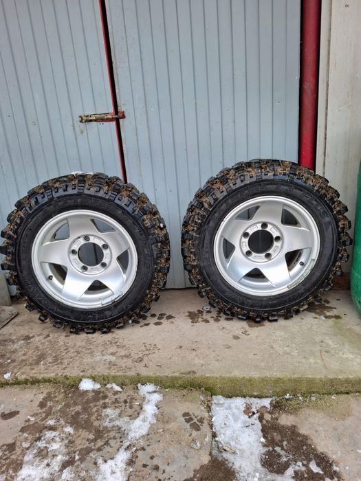 Jante 5×139.7 daihatsu, suzuki, nissan, toyota anv. simex 195/80 R15