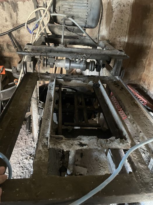 Matrita tigla beton pentru acoperisuri