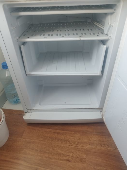 Продам холодильник Индезит
