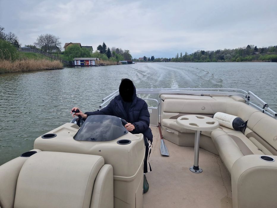 Barca ponton  Lowe Marine SS 210, an 2014, motor mercury 60hp, peridoc