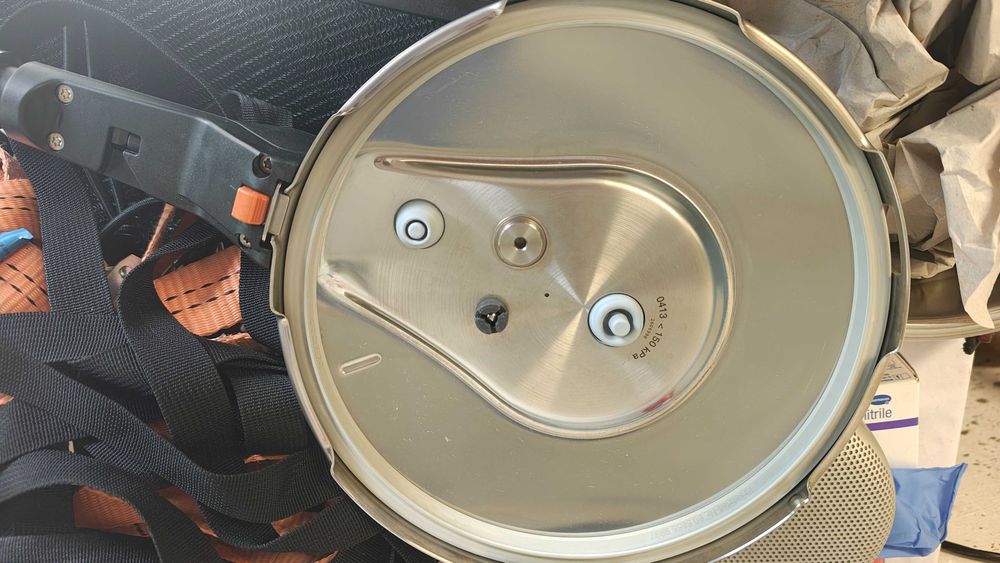 НОВА WMF Perfect pro 4,5 литратТенджера под налягане made in Germany