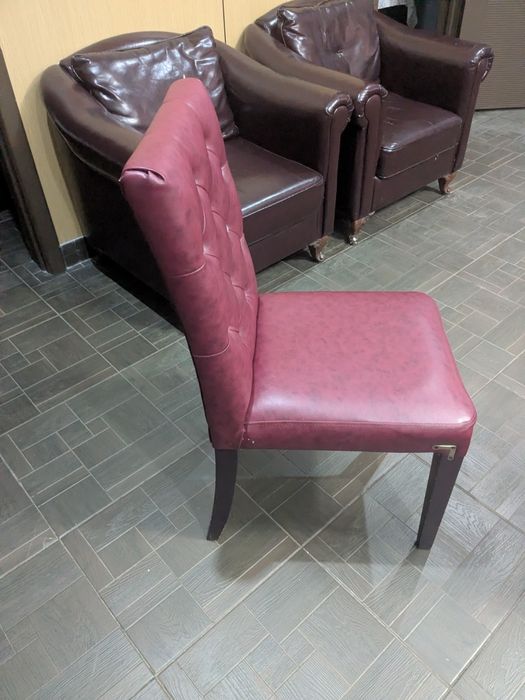 Продам мягкие стулья