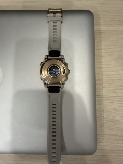 Garmin Fenix 7s Sapphire Solar