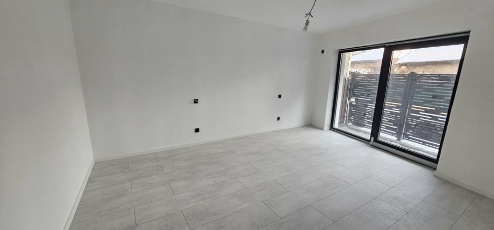 Tineretului amfiteatrul " casa memoriala " Tudor Arghezi" str Mãrțişor