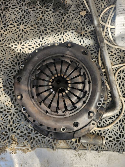 Kit ambreiaj volanta cu masa dubla  1.7 cdti Opel Astra H (2004 - 2007)