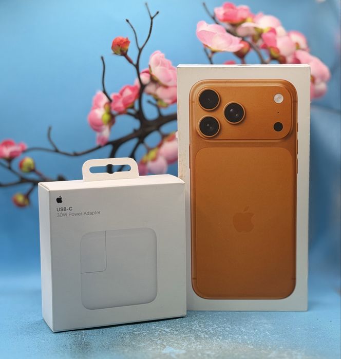 НОВ!!! APPLE iPhone 17 Pro Max, 256GB, 5G, Cosmic Orange + подарък оригинален адаптер Apple