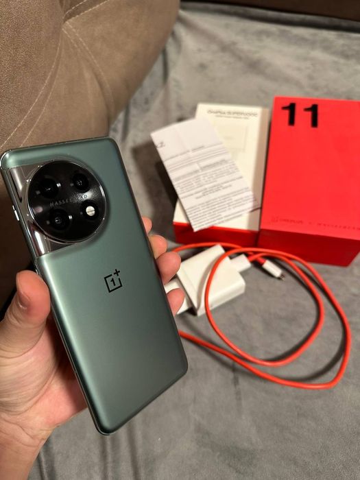 Продам oneplus 11 5G