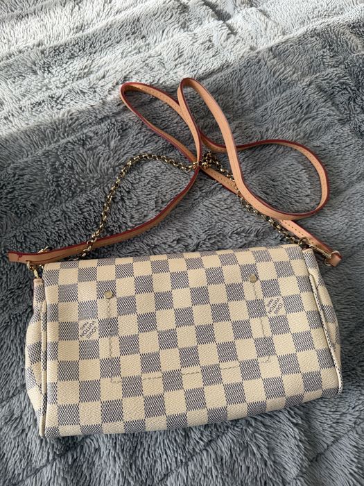 Geanta tip plic Louis Vuitton, lant si curea detasabila umăr