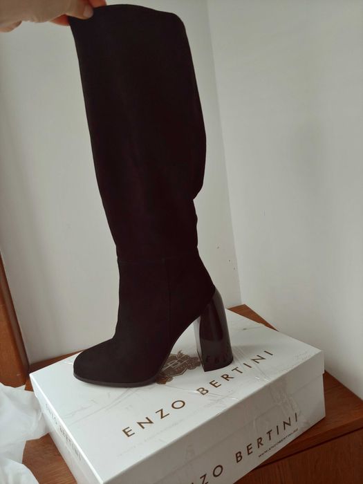 Cizme noi marimea 38 pret 300 ron