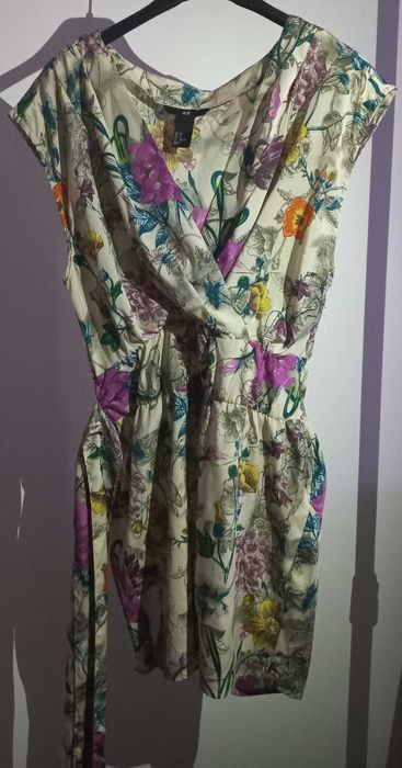 Rochie H&M scurta pentru femei, model floral, marimea EUR 38/M Noua!