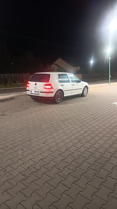 Golf 4 1.6 Benzina