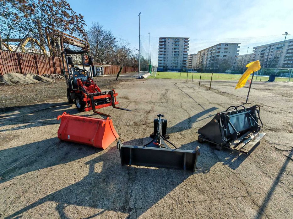 Lukton EREL 04 Buldo incarcator frontal stivuitor