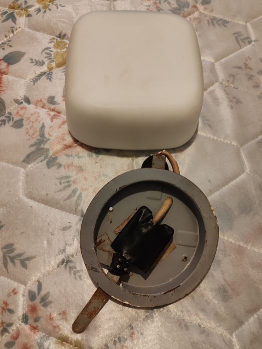 Плафониера от социализма