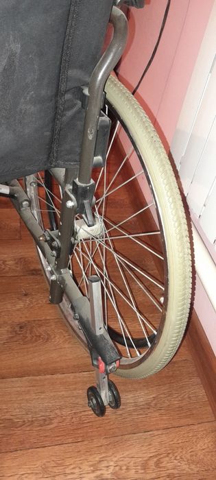 Инвалидный коляска