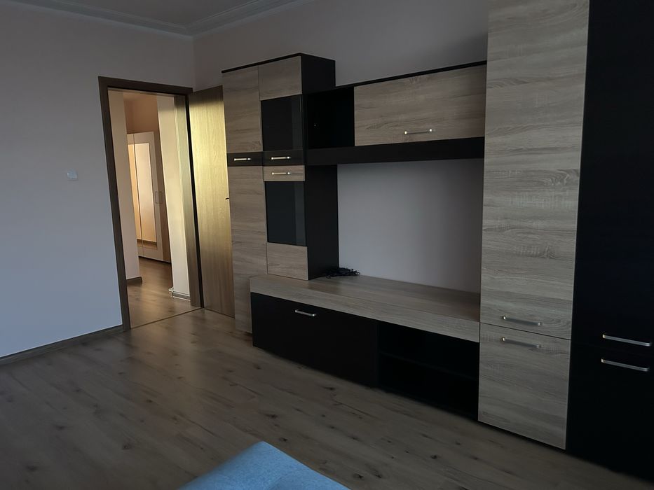 Продава се Двустаен апартамент в Перник, Център - 55 кв.м за 835 €/кв.м - Снимка #1