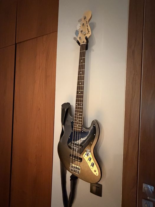 Squier Affinity Jazz Bass