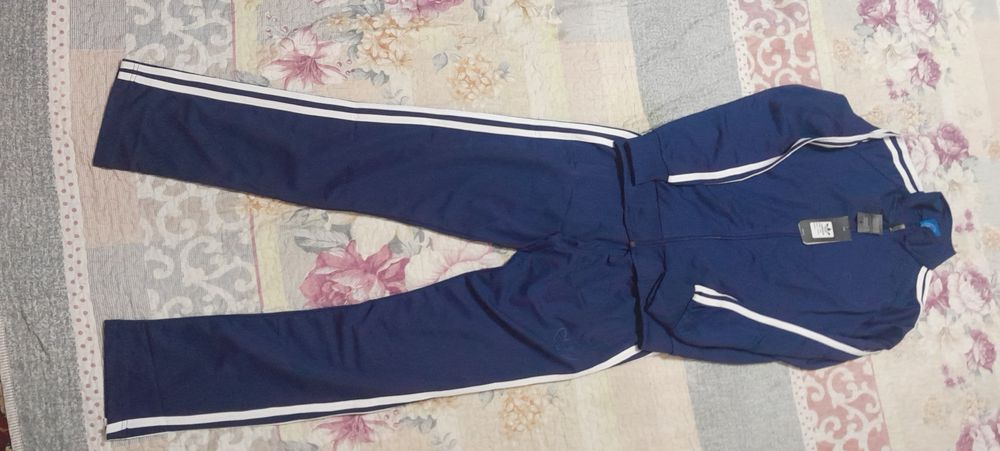 Yengi erkaklar va o'g'il bolalar spartivkalari