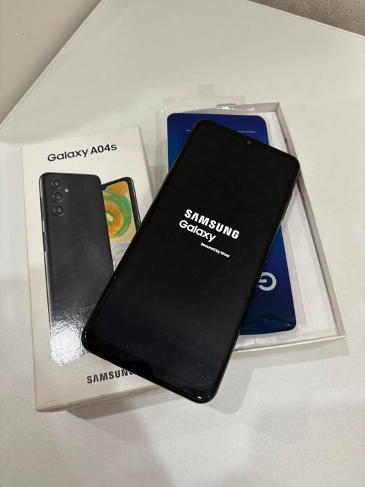 Продам телефон Samsung A04s