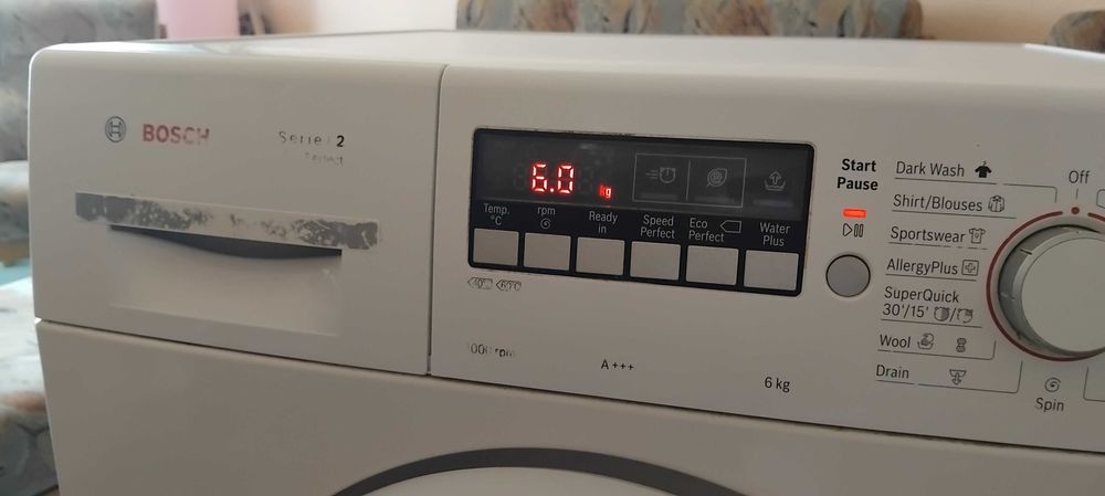 Продавам пералня  Bosch