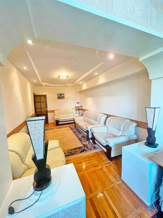 Аренда. Сдаётся СВОЯ 3 комнатная на ц5 долгосрочно