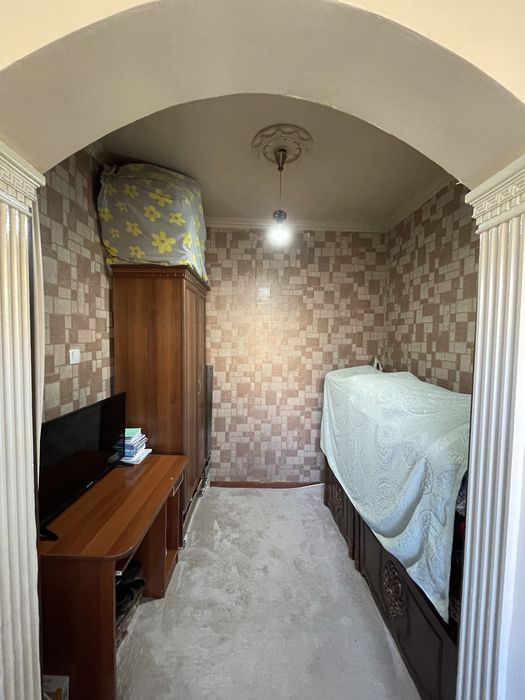 Продается 2-х переделана в 3-х комнатную квартиру