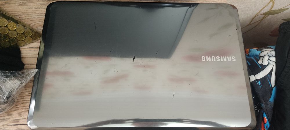 Ноутбук Samsung r525