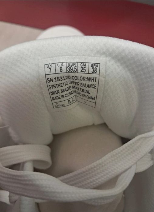 Adidasi Skechers