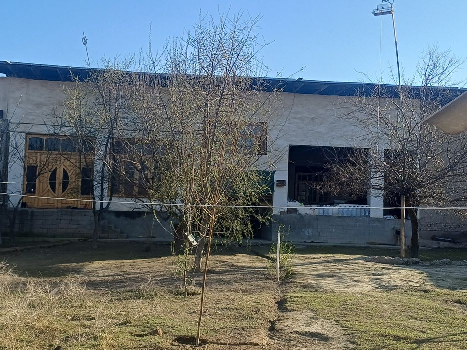 Uy sotiladi parsezda