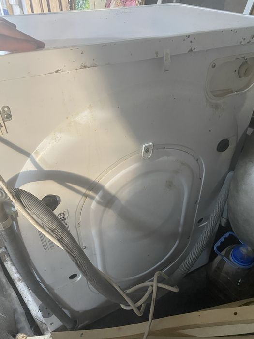Продам Стиральную машину Indesit