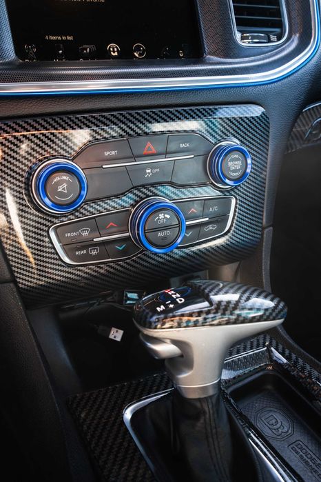 Dodge Charger под наем с шофьор