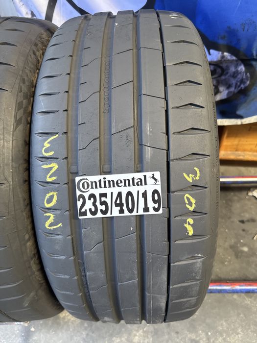 235/40/19 Continental